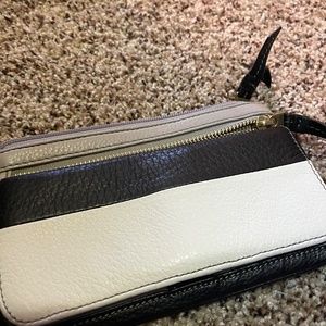 Black and white Fossil wallet
